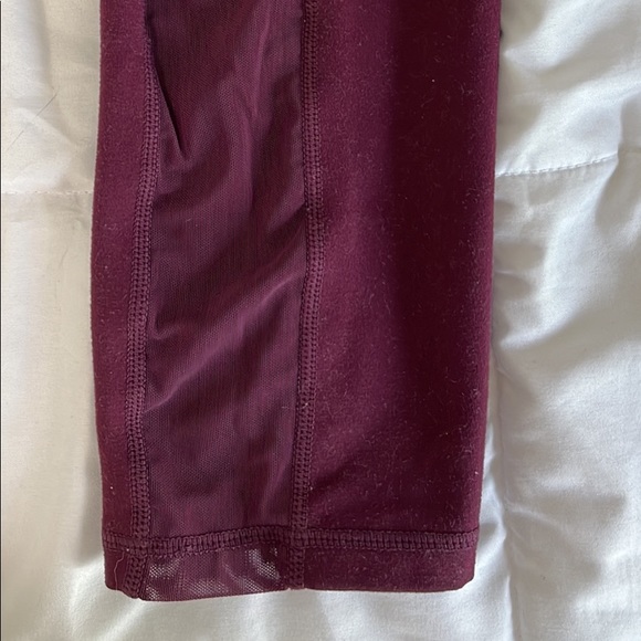 Fabletics workout set - Picture 3 of 4